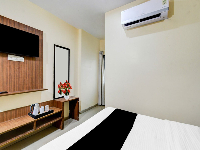 Room 4, Suitehotel Sri Varaahi inn, Hyderabad