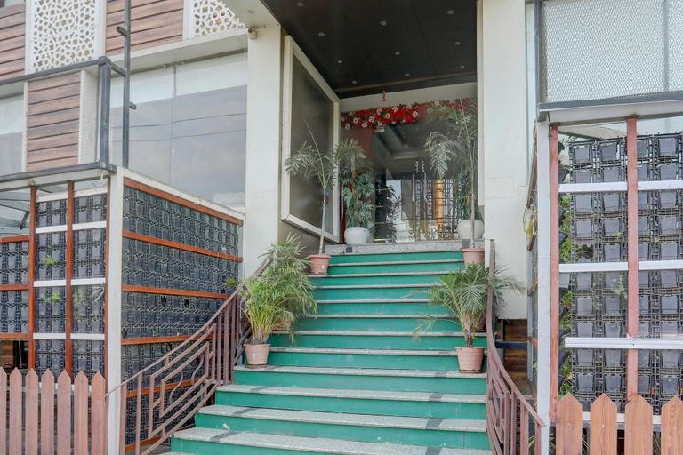 Reception 4, Deluxe the Golden Crown Hotel, Patna