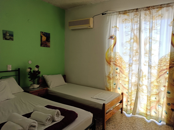 Bedroom 3, Eri Studios, Attica