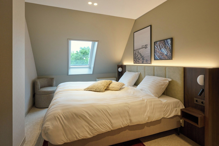 Room 4, Den Burg Holiday Home for 8, Texel