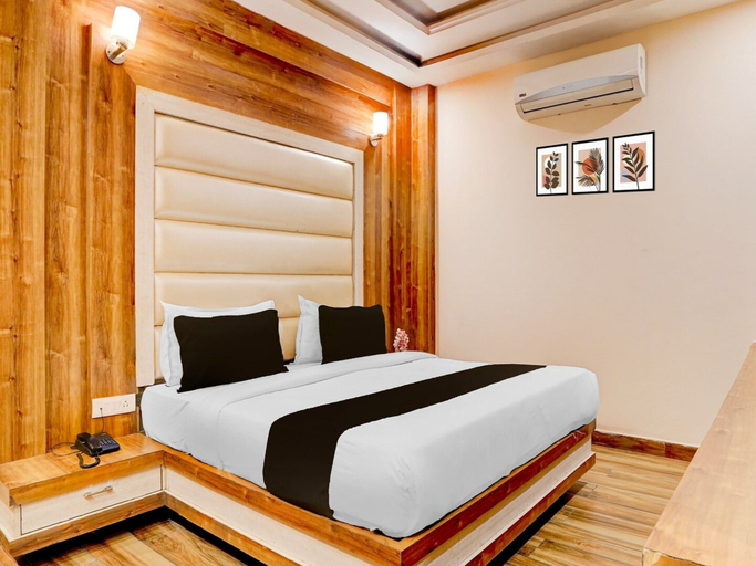 Room 5, Super Deluxe Room Gk Residency, Dehradun