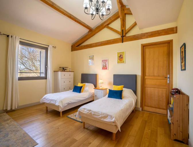Room 2, French Villa With Pool & Games Room, Tarn