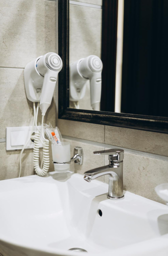 Bathroom 5, Hotel Complex Dvir Kniazhoiy Korony, Skolivs'kyi