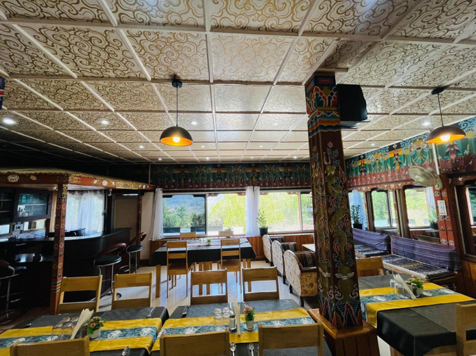 Food & Drinks 5, Sinchula Villa Resort, Wangchang