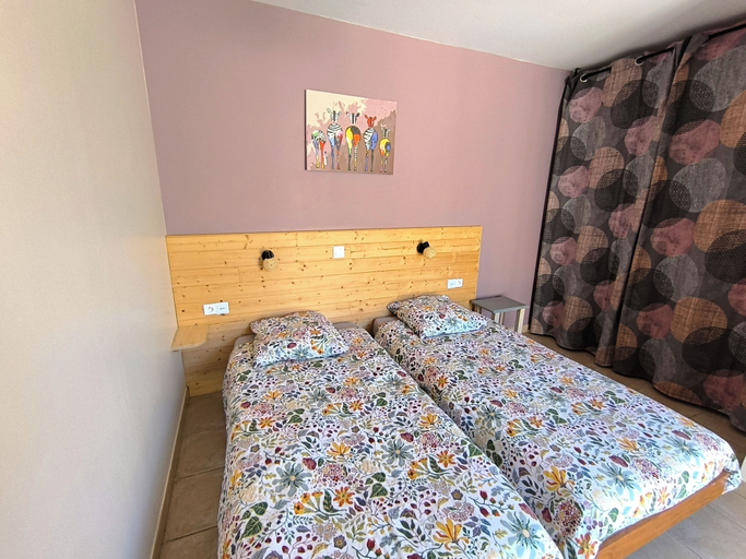 Bedroom 5, Le Mas des 3 Ânes, Lot