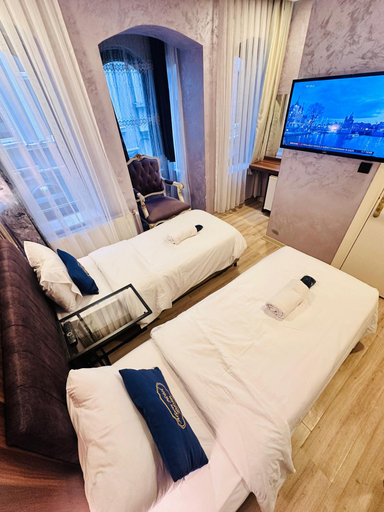 Bedroom 4, Taxim Alyon Suite Hotel, Beyoğlu