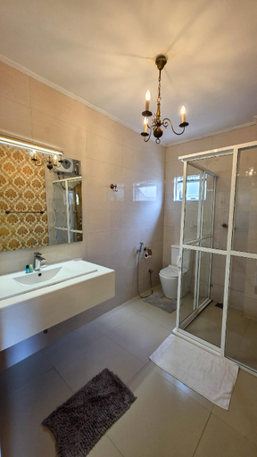 Bathroom 3, Hotel Bonavista, Nuwara Eliya
