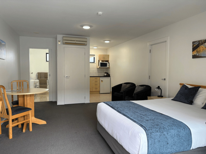 Bedroom 2, ASURE Central Gold Motel, Central Otago