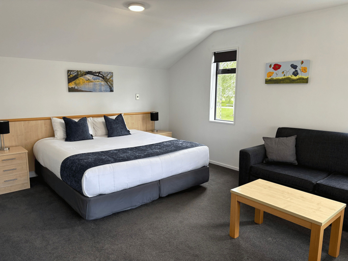Bedroom 2, ASURE Central Gold Motel, Central Otago