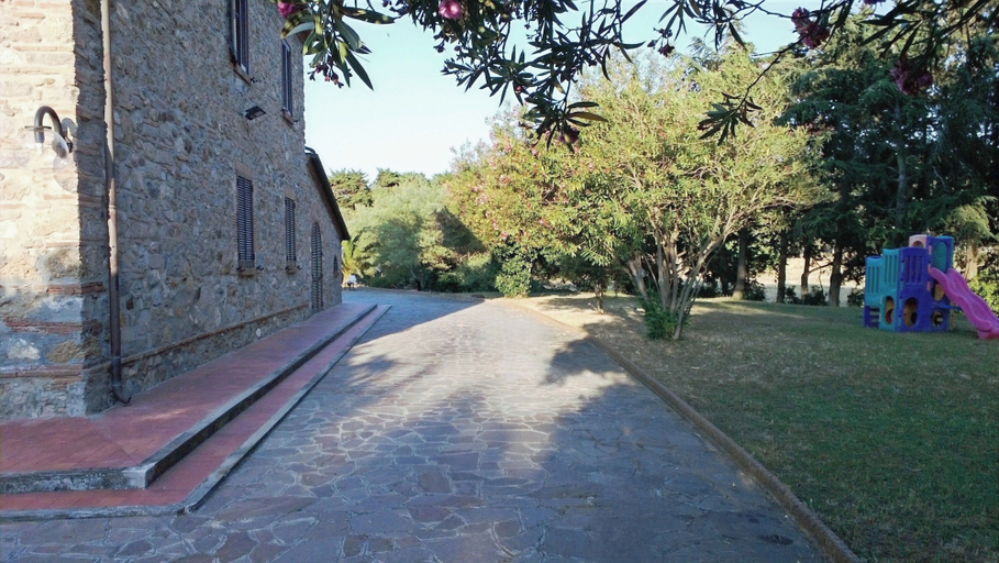Property grounds 5, Maison Antoinette, Livorno