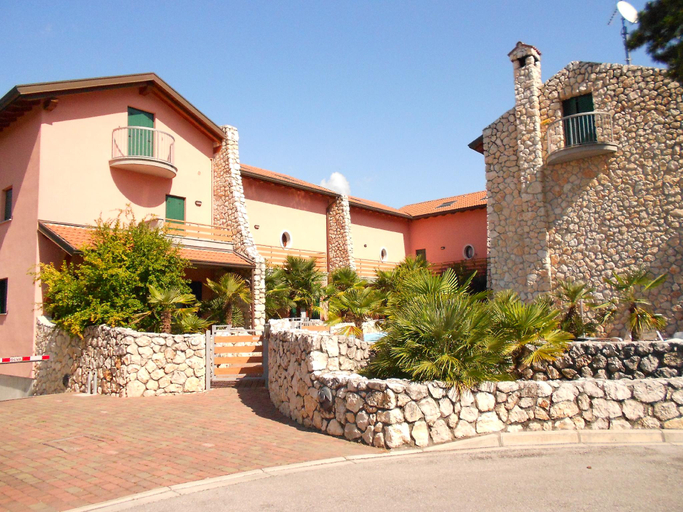 2, Lignano villa with pool, Udine