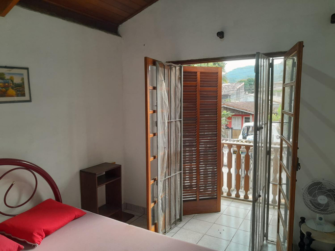 Bedroom 2, casa 2 e 4 quartos!, São Sebastião