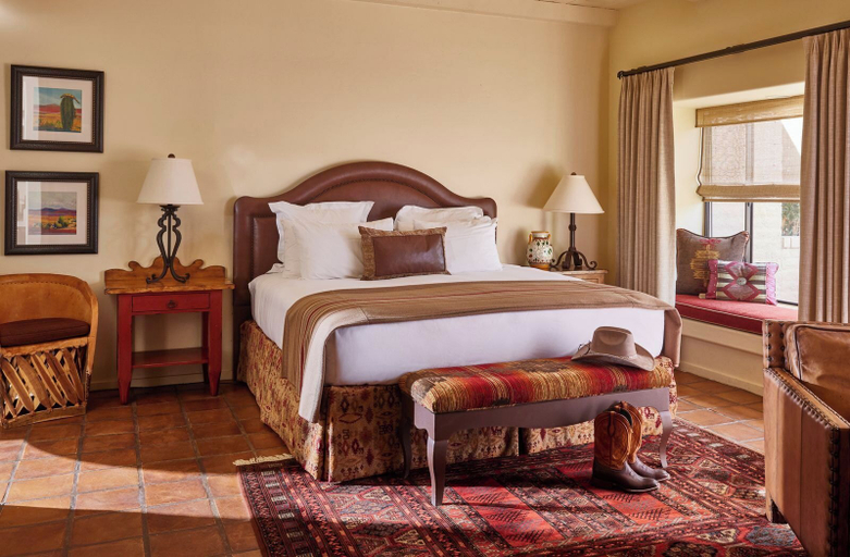 Bedroom 1, Rancho de los Caballeros Resort, Maricopa
