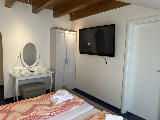 Room 3, Gästehaus Elzblick 2, Ortenaukreis
