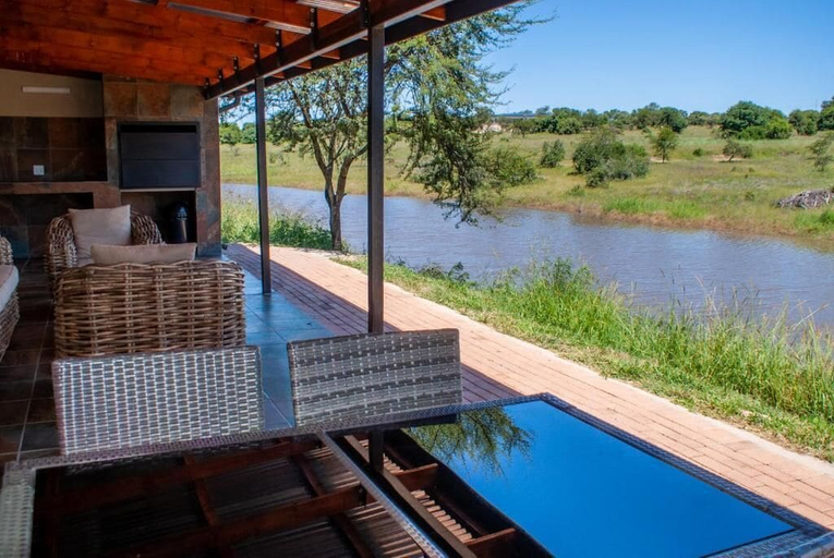Terrace/patio 4, Casa de la Presa 5, Capricorn