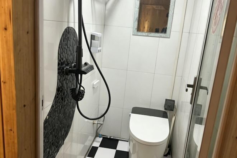 Bathroom 4, Fuliang Yaoli Muxiangju Inn, Jingdezhen