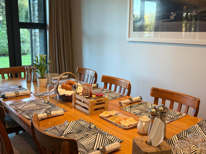 Food & Drinks 5, Lime Tree Lodge, Queenstown-Lakes