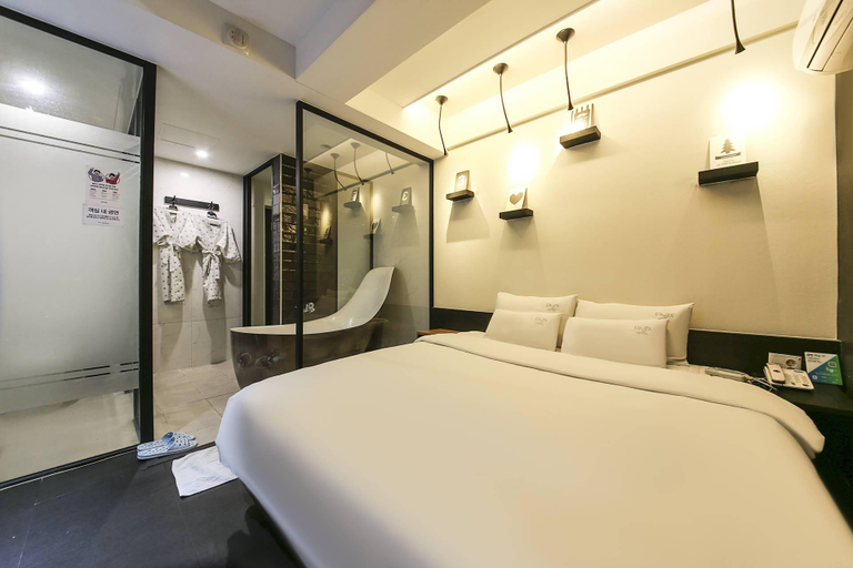 Bedroom 2, Hotel Pasta, Yangsan