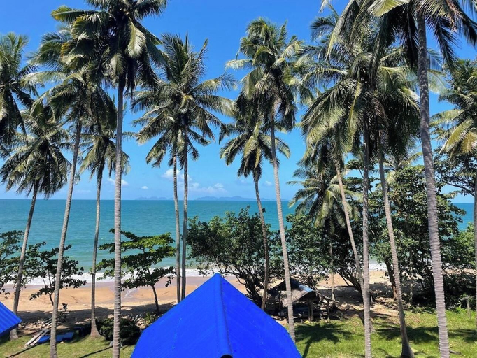 Beach 4, SeaSmile Beach Resort Koh Jum, Nua Khlong