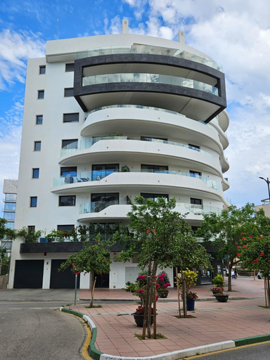 Interior 5, Inf11d - Modern City Flat Near Beach & old Town, Málaga