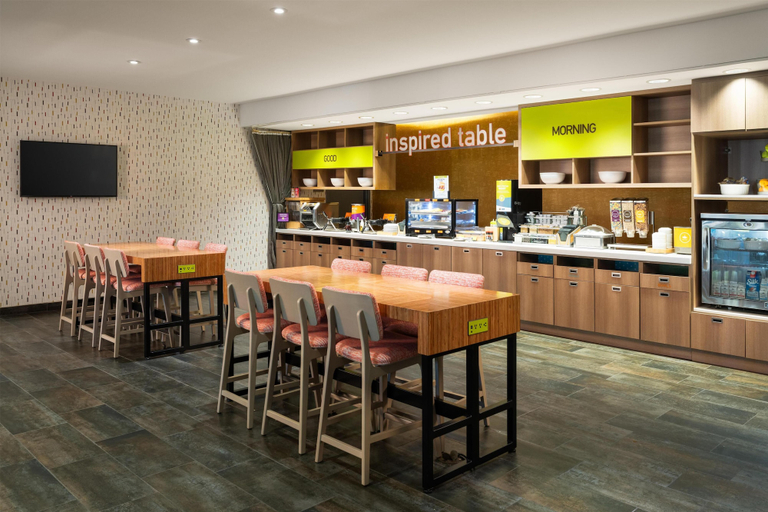 Food & Drinks 5, Home2 Suites by Hilton Jacksonville Airport, Duval
