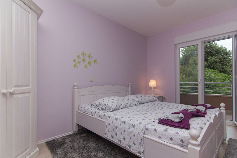 Room 4, Holiday Home Vele With Pool, Vrgorac