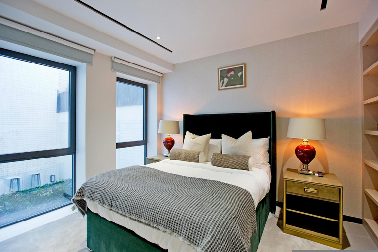 Bedroom 3, 2-bed Superior Apt 208, London