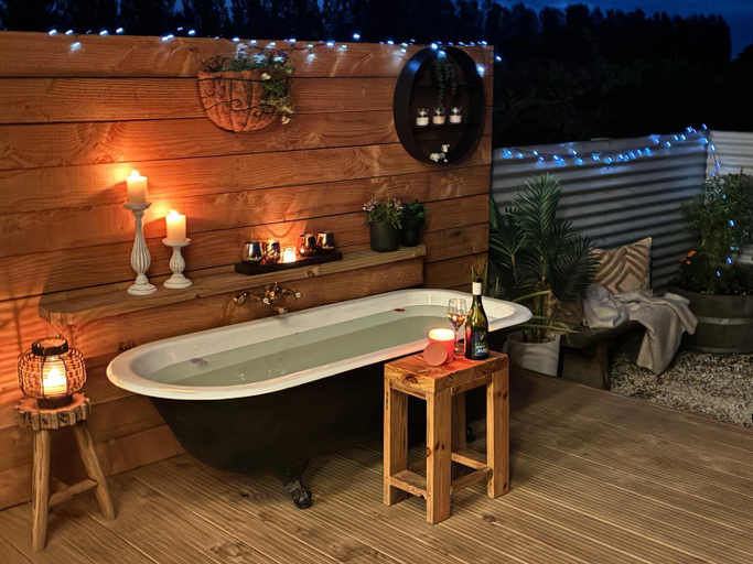 Bathroom 3, Villas & Vines Glamping, Hastings city