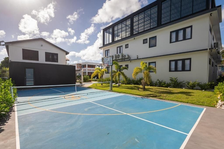 Sport court, 623 Boquerón Villas