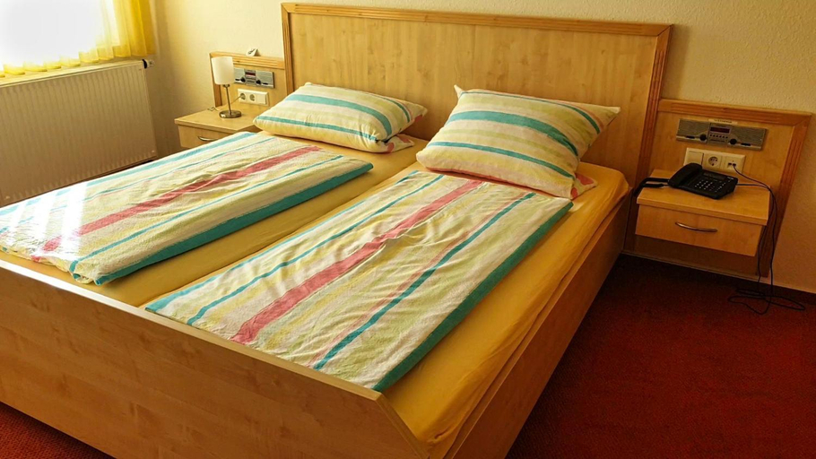 Bedroom 3, Gasthaus Linde Ingelfingen, Hohenlohekreis