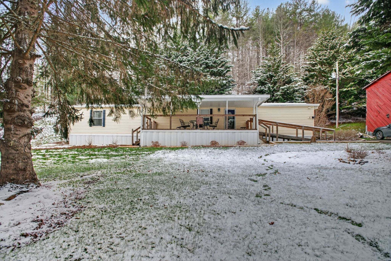 Exterior 4, Peaceful Pines - 2br Getaway Near Blue Ridge 2 Bedroom Home, Yancey