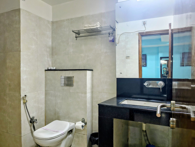 Bathroom 3, Rains Inn, Kamrup Metropolitan