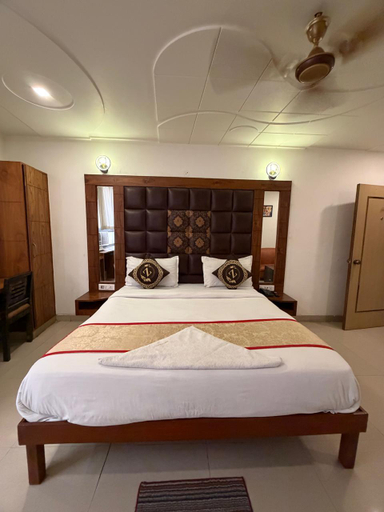 Bedroom 3, Hotel Ambrosia Delhi Airport, Delhi