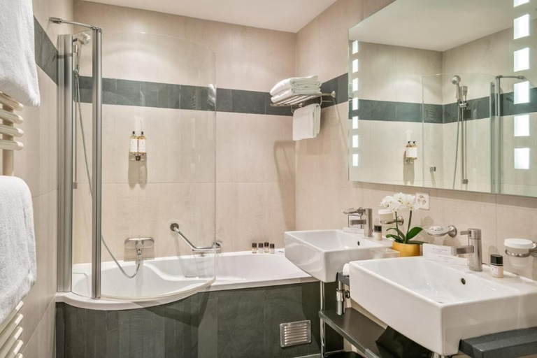 Bathroom 4, Hotel Parc des Eaux-Vives, Genève