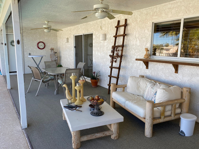 Interior 2, Okeechobee Vacation House, Mohave