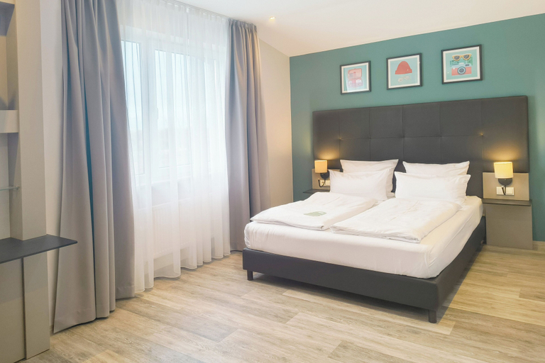 Bedroom 3, Garner Hotel Stuhr Bremen A1 by IHG, Diepholz