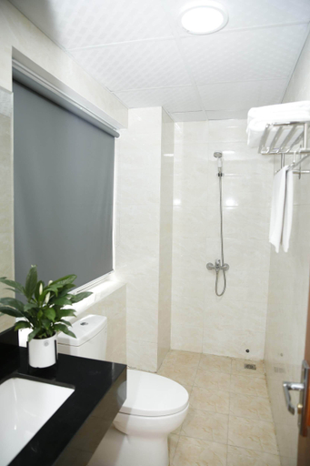 Bathroom 5, Hoang Gia Hotel, Thanh Xuân
