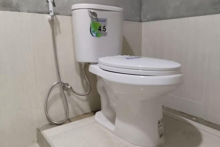 Bathroom 5, Bunk Ubon Hostel, Muang Ubon Ratchatani
