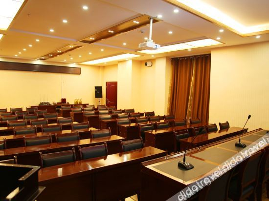 Others 4, Jinfeng International Hotel, Golog Tibetan