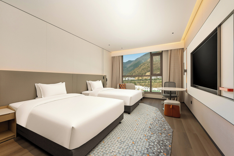Others 2, Holiday Inn Express LUDING by IHG, Garzê Tibetan