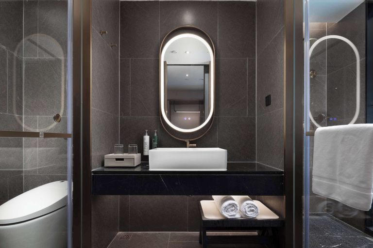 Bathroom 4, Hilton Garden Inn Leshan Shizhong, Leshan