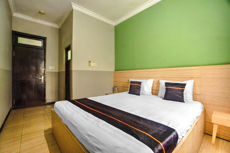 Room 4, Hotel O near Juanda Airport formerly Azz, Surabaya