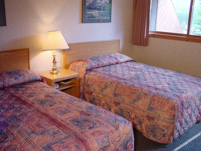 Bedroom, The Crossing, Division No. 15