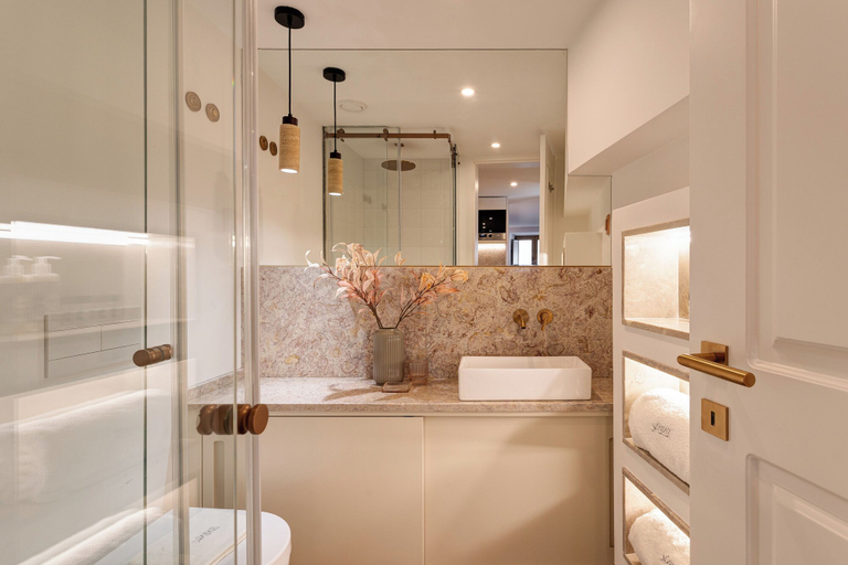 Bathroom 3, Graça Gate | Mouraria Ground Floor Studio, Lisbon