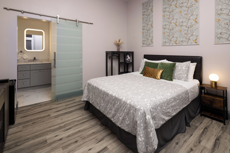 Bedroom 4, Oaktown Roost, Alameda
