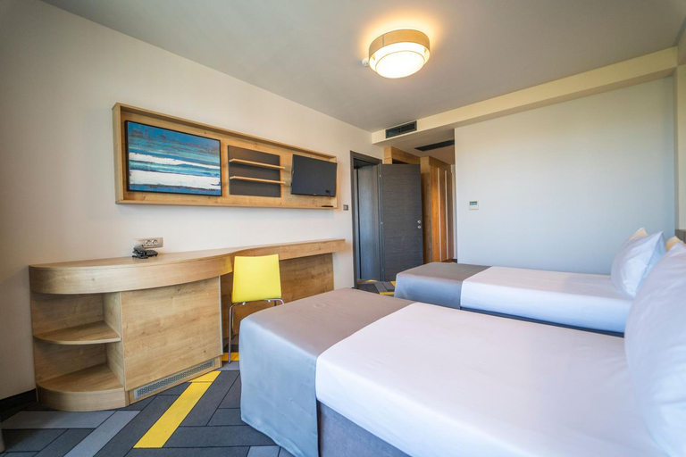 Bedroom 3, HVD Club Bor Ultra All Inclusive - Private Beach & Free parking, Nesebar