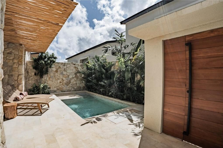 Pool 3, La Brava, Badung