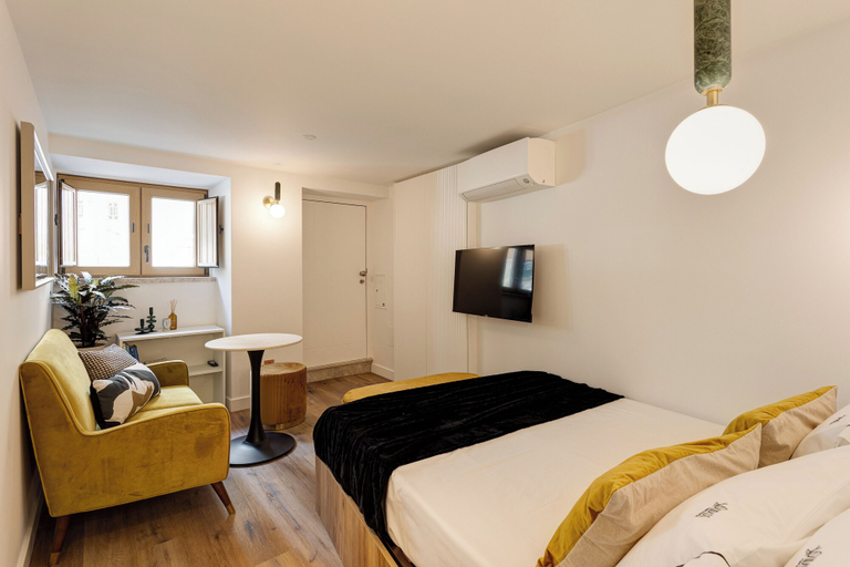 Bedroom 2, Graça Gate | Mouraria Ground Floor Studio, Lisbon