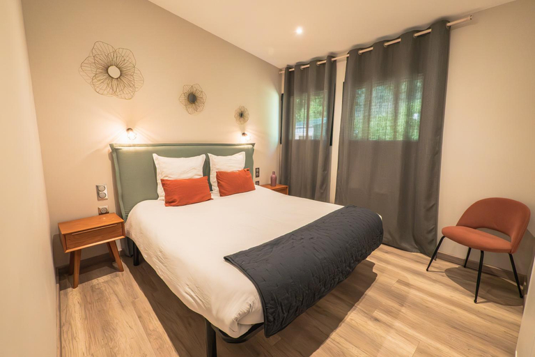 Bedroom 3, Domaine Le Vaxergues, Aveyron