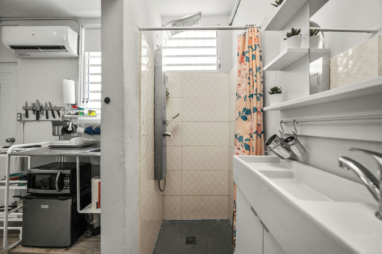Bathroom 3, 750 Miramar by Otium